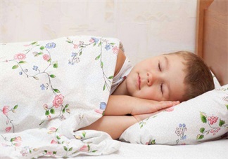 孩子睡觉的时间太晚了怎么办 孩子睡觉时间短怎么帮助他改正