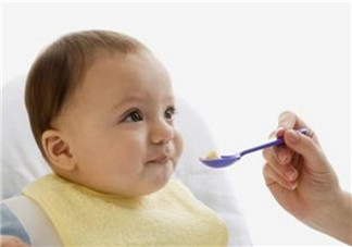 宝宝第一次吃米粉准备多少 不同年龄段的宝宝该怎么吃米粉