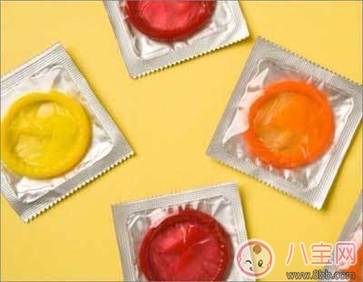 避孕套|第一次买避孕套是什么体验 给男朋友送避孕套合适吗