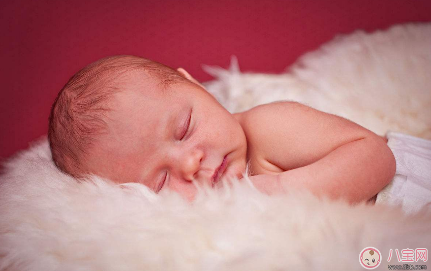 怎么快速哄宝宝睡觉 根据孩子的睡眠特点哄睡方法