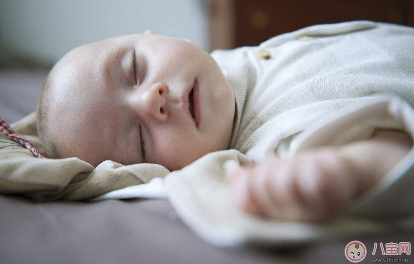 怎么判断孩子睡得好不好 如何从孩子的外表得知孩子的睡眠质量