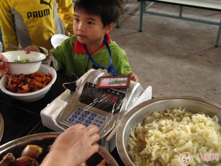 孩子不爱吃饭是什么原因 怎么帮助孩子多吃饭