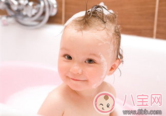 孩子发烧后能不能洗澡 哪种情况不宜给宝宝洗澡