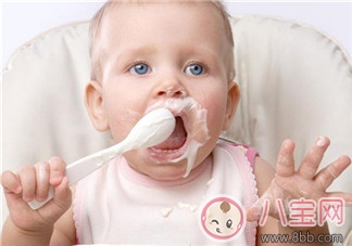 婴儿什么时候添加辅食最好 宝宝辅食添加时间表