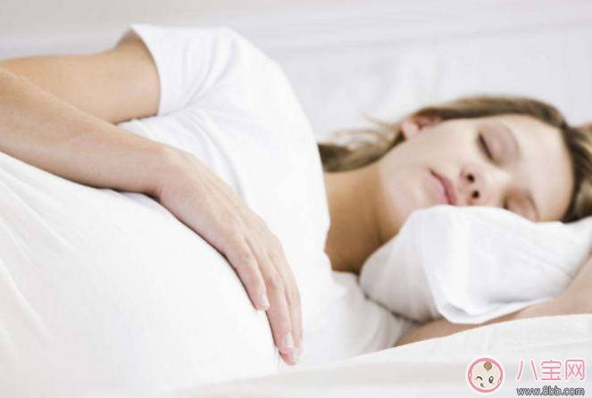 孕期喜欢侧睡会压到胎儿吗 孕妇采用侧睡好处有哪些