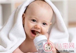 宝宝吃完辅食需要喝水吗 宝宝吃完辅食多久喝水好 