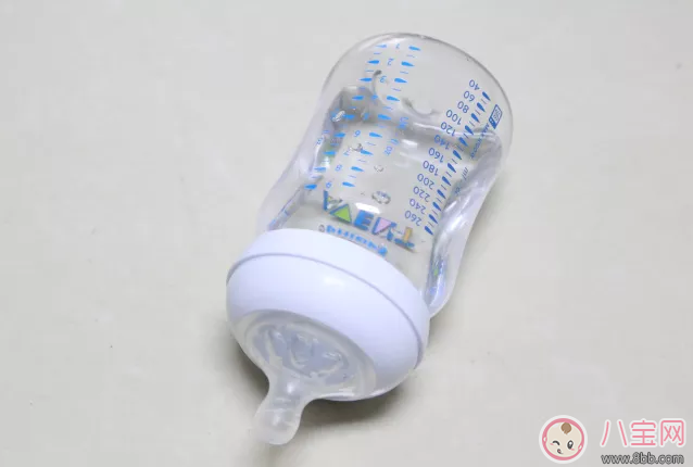 什么材质的奶瓶最适合宝宝 不同材质奶瓶测评