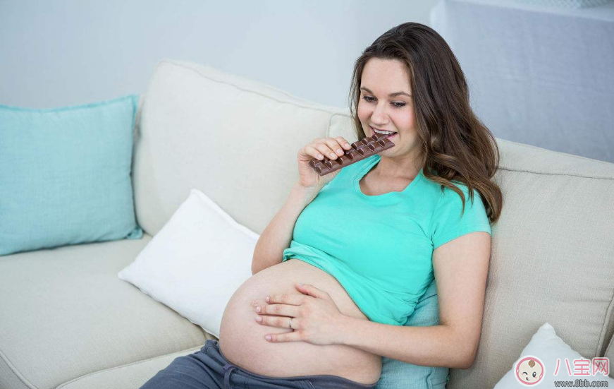 孕妇吃巧克力胎儿会动怎么回事 为什么孕妇吃巧克力后胎儿特别爱动 