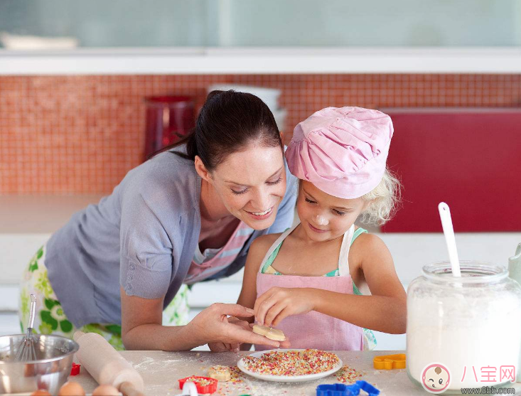 给孩子做饭晒图的句子 表达给孩子做饭幸福的心情短语说说
