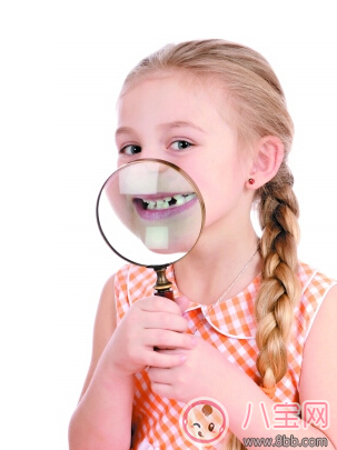 孩子牙齿有白斑怎么回事 孩子牙齿有白斑是缺钙吗