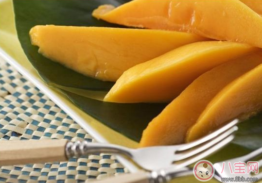 哺乳期可以吃芒果吗 哺乳期吃芒果对奶水有什么影响