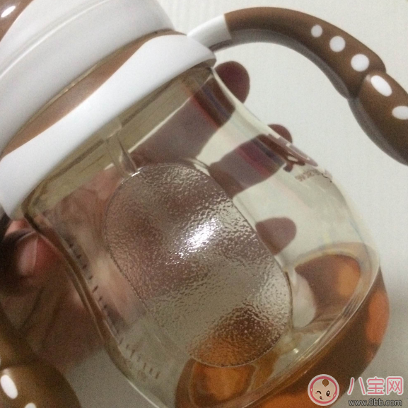 香港巴比象感温奶瓶怎么样 巴比象宽口感温奶瓶好用吗