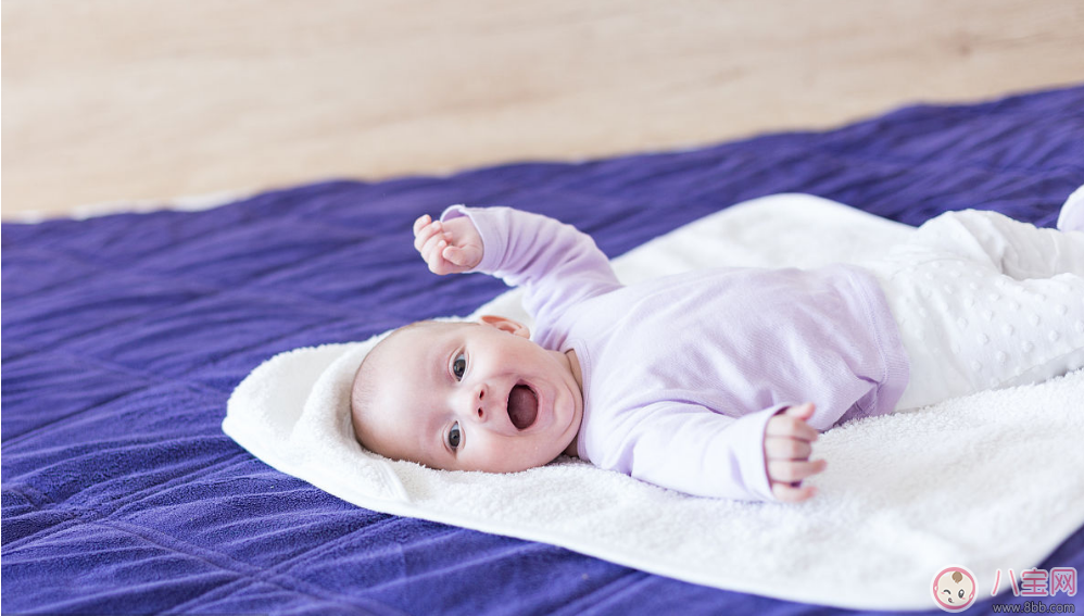 宝宝半夜醒来玩的心情说说 分享宝宝半夜自己玩的感慨句子