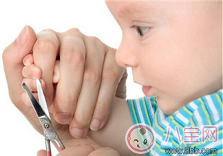 宝宝指甲多久剪一次好 怎样正确给宝宝剪指甲