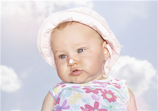 哪些是宝宝防晒重点 如何帮宝宝穿着防护衣