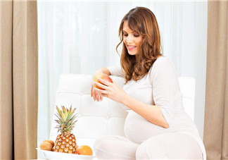孕期水果直接吃好还是榨果汁好 孕妇如何吃水果更营养健康