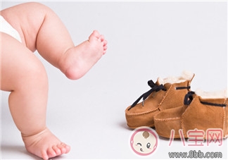 宝宝学走路有必要买机能鞋吗 如何选购适合学步的宝宝的鞋子