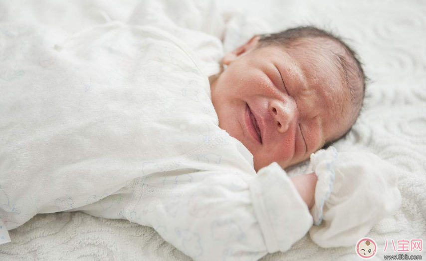 刚出生的宝宝怎么护理比较好 刚出生宝宝护理方法
