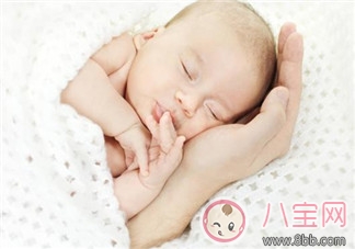 看着孩子睡着了的心情说说 宝宝睡着了的幸福感慨朋友圈