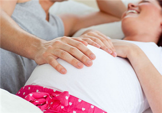 孕中期可以过性生活吗 孕期性生活出血怎么办