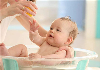 宝宝湿疹可以用艾叶洗澡吗 小孩用艾叶洗澡方法