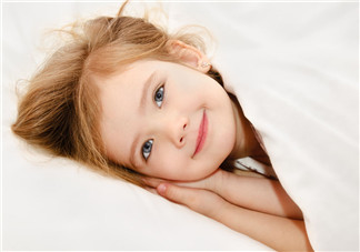 小孩磨牙是怎么回事 怎么改善孩子睡觉磨牙