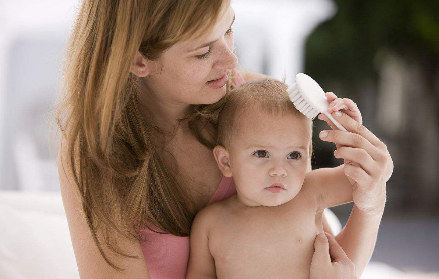 生完孩子后脱发正常吗 预防产后脱发的有效方法有哪些