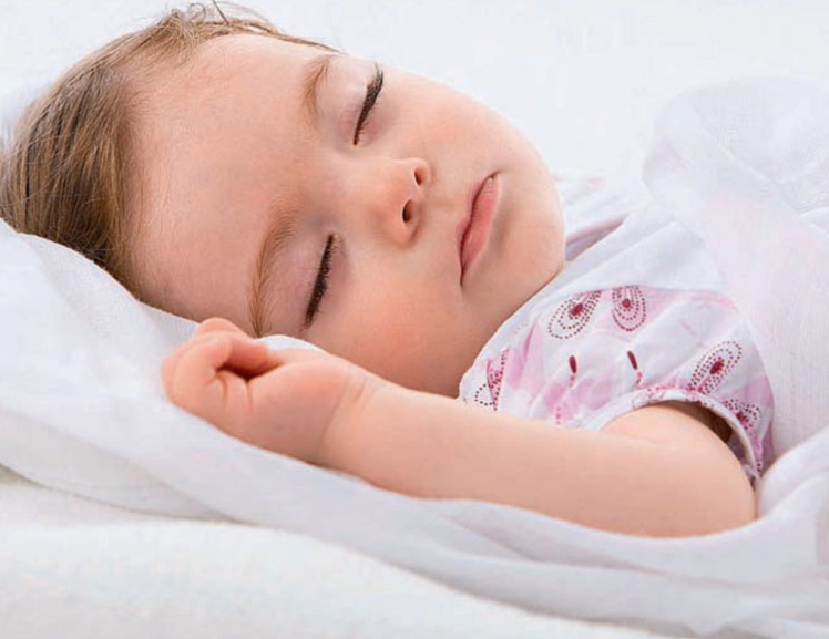 三个月宝宝怎么哄睡 宝宝晚上不睡觉妙招技巧