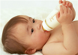 小孩吃奶吃到多大最好 母乳什么时候断奶最合适