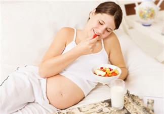 怎么预防孕吐反应 缓解孕吐的水果有哪些