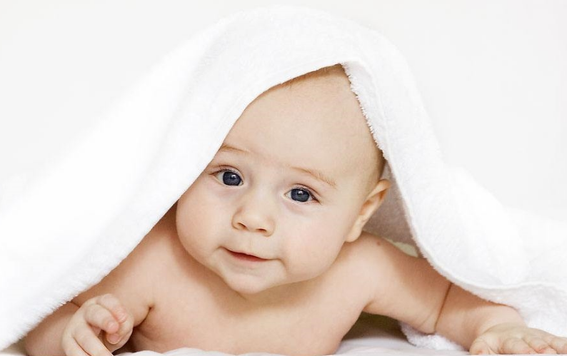 宝宝湿疹可以涂母乳吗 宝宝湿疹涂母乳会怎样