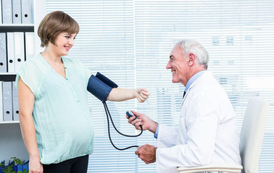 妊娠期高血压疾病是什么原因引起的 血压值为多少算是妊娠高血压
