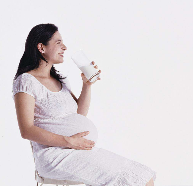 孕期补钙一定要同时补维生素D吗 哪些因素会影响钙的吸收和利用