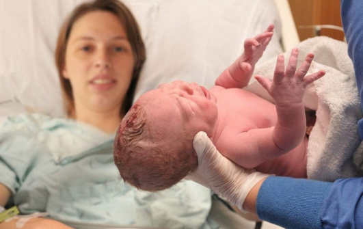 自然分娩的三个阶段怎么进行 在医院顺产的步骤是什么