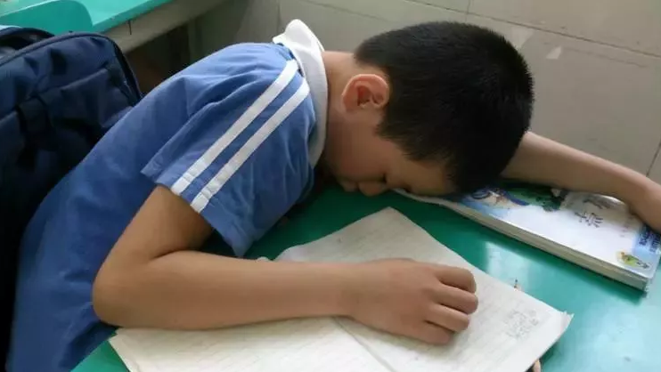 孩子每天睡多久比较好 孩子上学最好睡多久20158