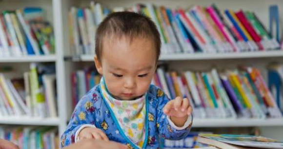 根据孩子兴趣选书好吗 父母怎么培养宝宝阅读兴趣