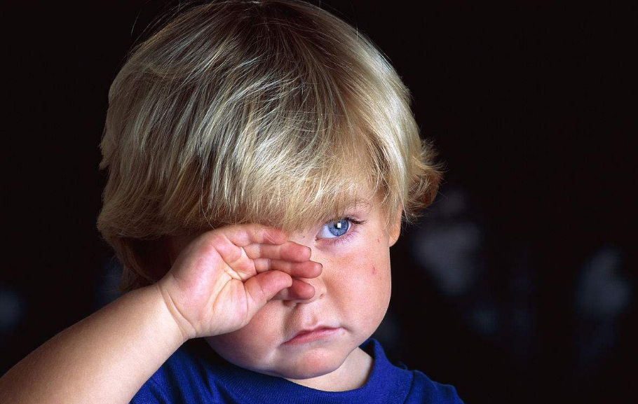 孩子喜欢揉眼睛怎么办 孩子喜欢揉眼睛是眼睛生病了吗2018