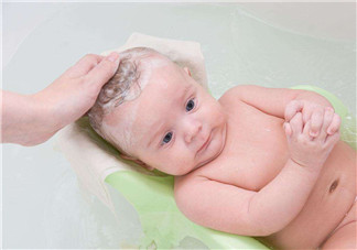 天热婴儿如何洗头 施巴婴儿洗发水怎么样