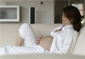 孕妇肚子的形状能看出生男生女吗 孕妇体态看生男生女准不准