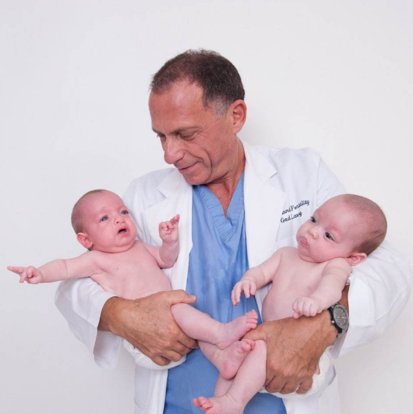 试管婴儿怀多胞胎有什么风险 胚胎植入数与年纪有什么关系