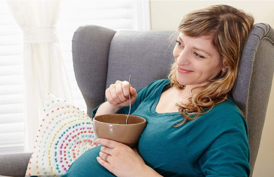 哪些食物导致怀孕水肿消不掉 孕期怎么吃不水肿