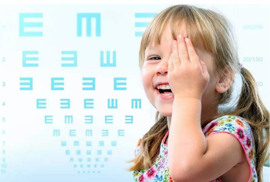 为什么3岁宝宝玩电子产品近视 小孩如何保护视力