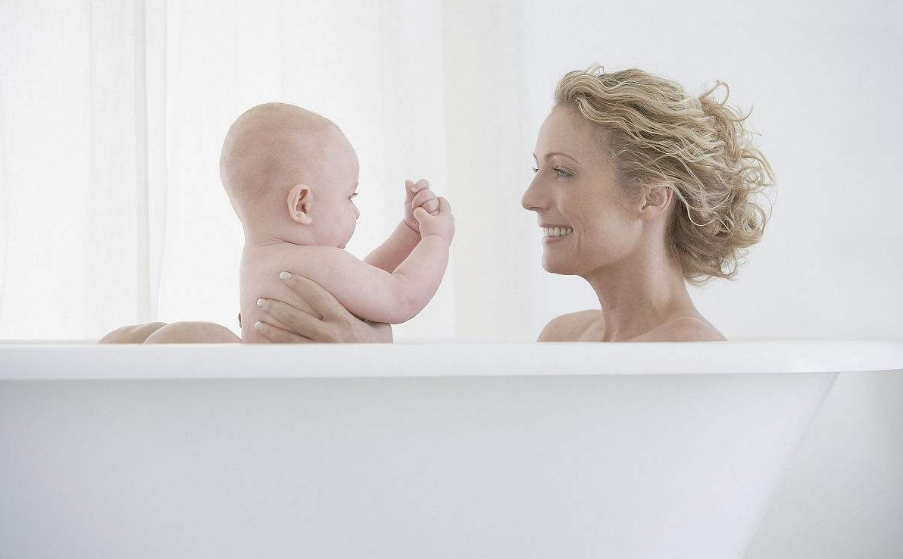 宝宝肌肤敏感如何选择沐浴用品 什么是温和不刺激沐浴护肤用品