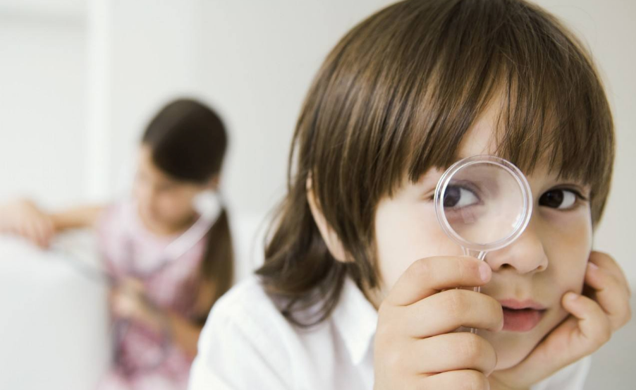 宝宝从小怎么保护视力 眼睛和视力问题的迹象有哪些