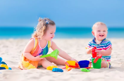 小孩为什么喜欢玩沙子 孩子喜欢玩沙好不好