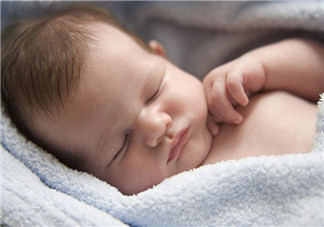 婴幼儿睡觉老是晃头怎么回事 宝宝睡觉总摇头正常吗