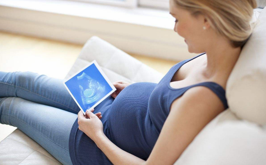 孕期能用精油按摩舒缓水肿与酸痛不适吗 怀孕后期的产检有哪些