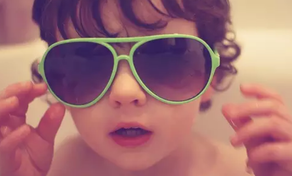  儿童太阳镜便宜和贵的区别是什么 十几和几百的儿童太阳镜差在哪