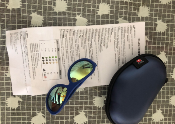 瑞士shadez儿童太阳镜测评 shadez儿童太阳镜使用分享