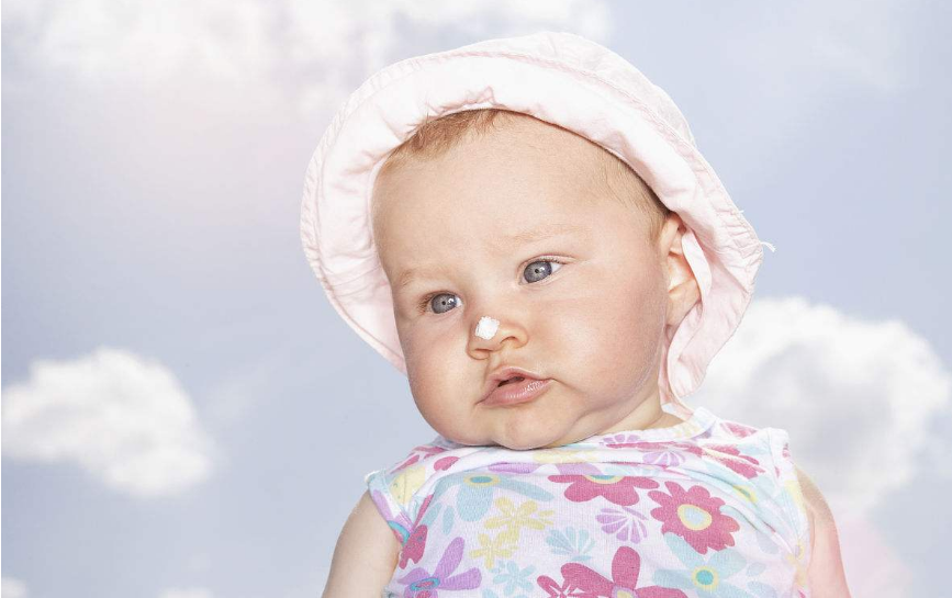 宝宝容易过敏如何选择防晒霜 宝宝怎么用防晒霜